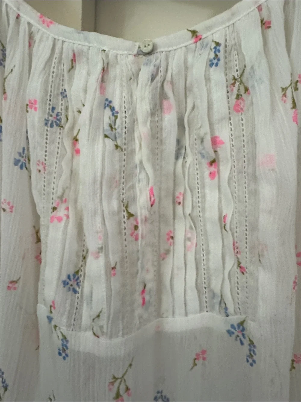 Abercrombie & Fitch Vintage Peasant baby doll sheer White Blouse,pink roses